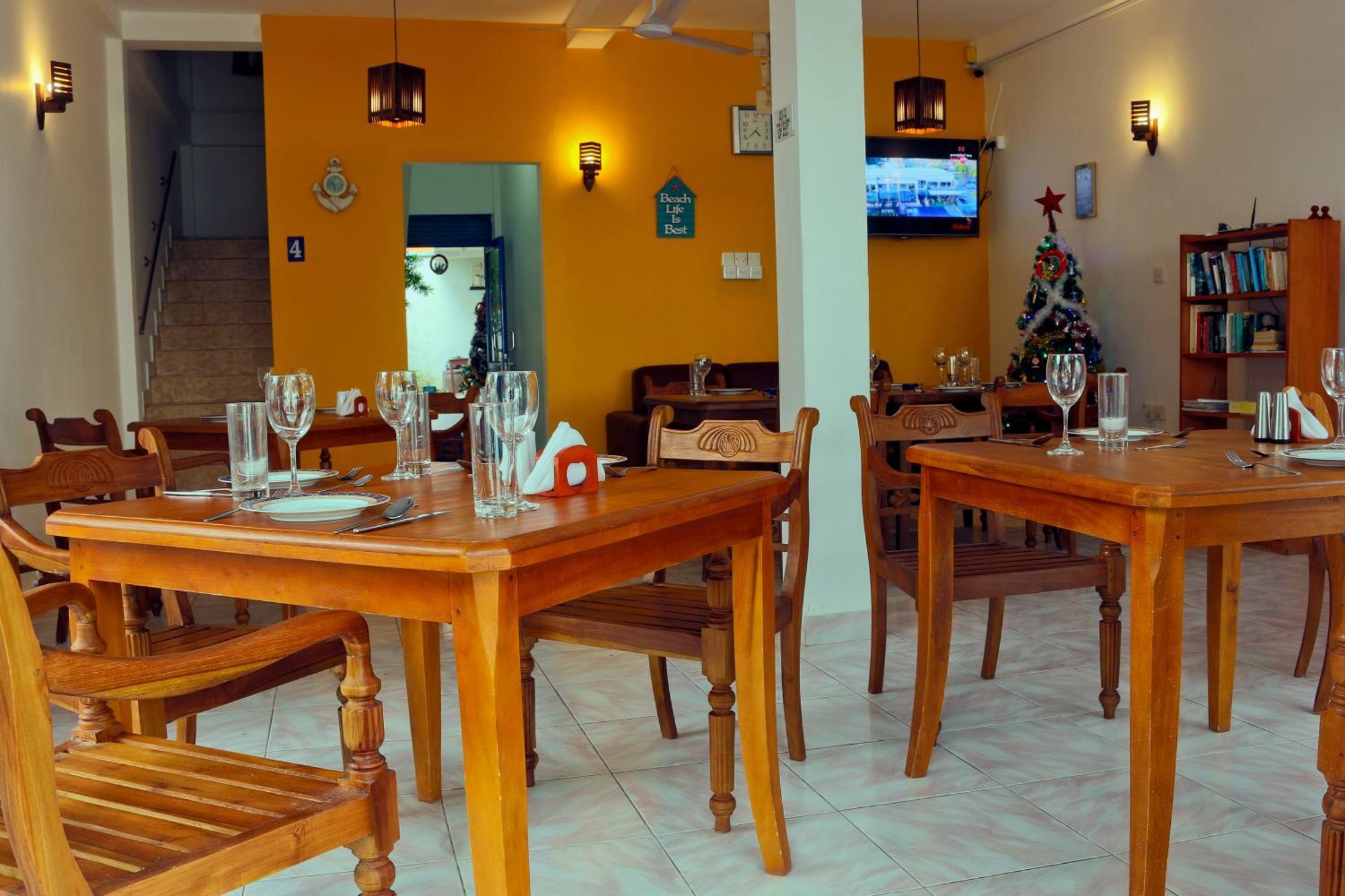 Resort Edelweiss Mirissa